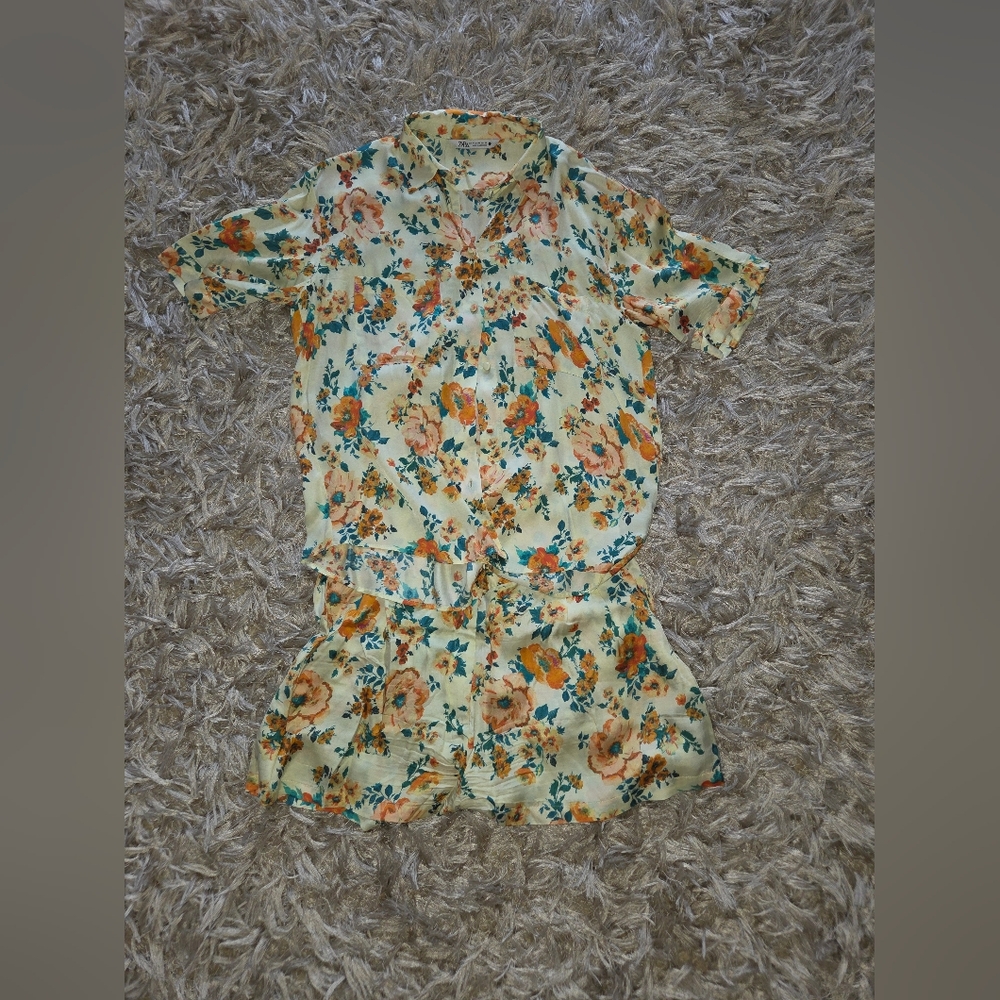 Floral Women's Top and Shorts Set